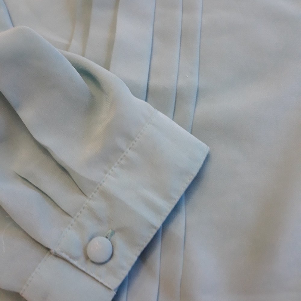 Women’s Teal Bow-Accent Blouse - Picture 6 of 11